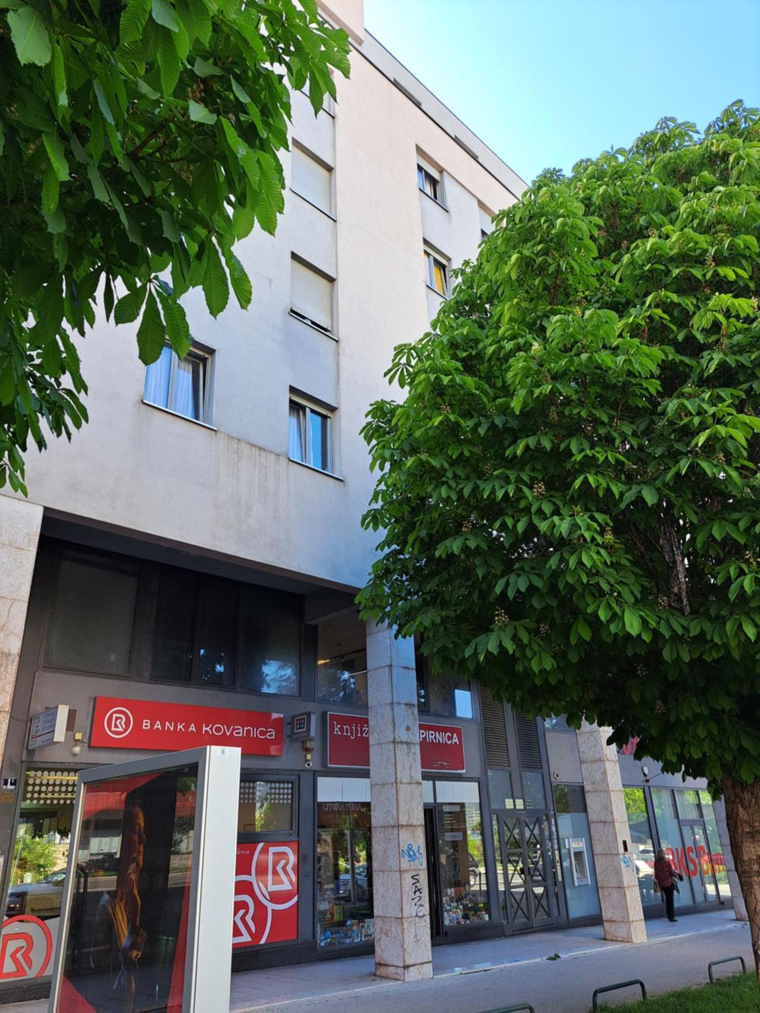 Apartman In Split, Near The Old Town, Three Rooms, Balcony, Garage Split